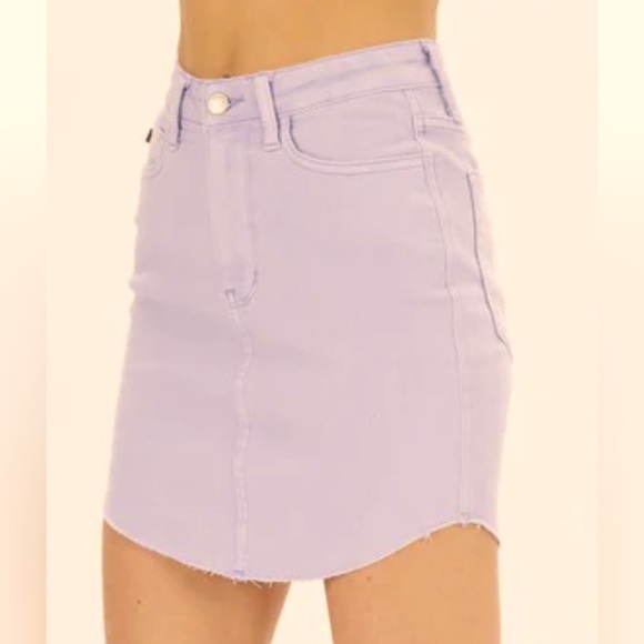 Judy Blue High Waist Garment Dyed Shirttail Hem Skirt Size XS - Picture 2 of 9